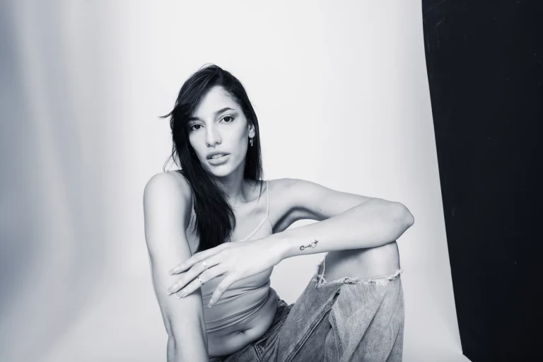 Babula Shots Estudio — sesión de fotos profesional en estudio fotográfico en Santo Domingo con iluminación Profoto