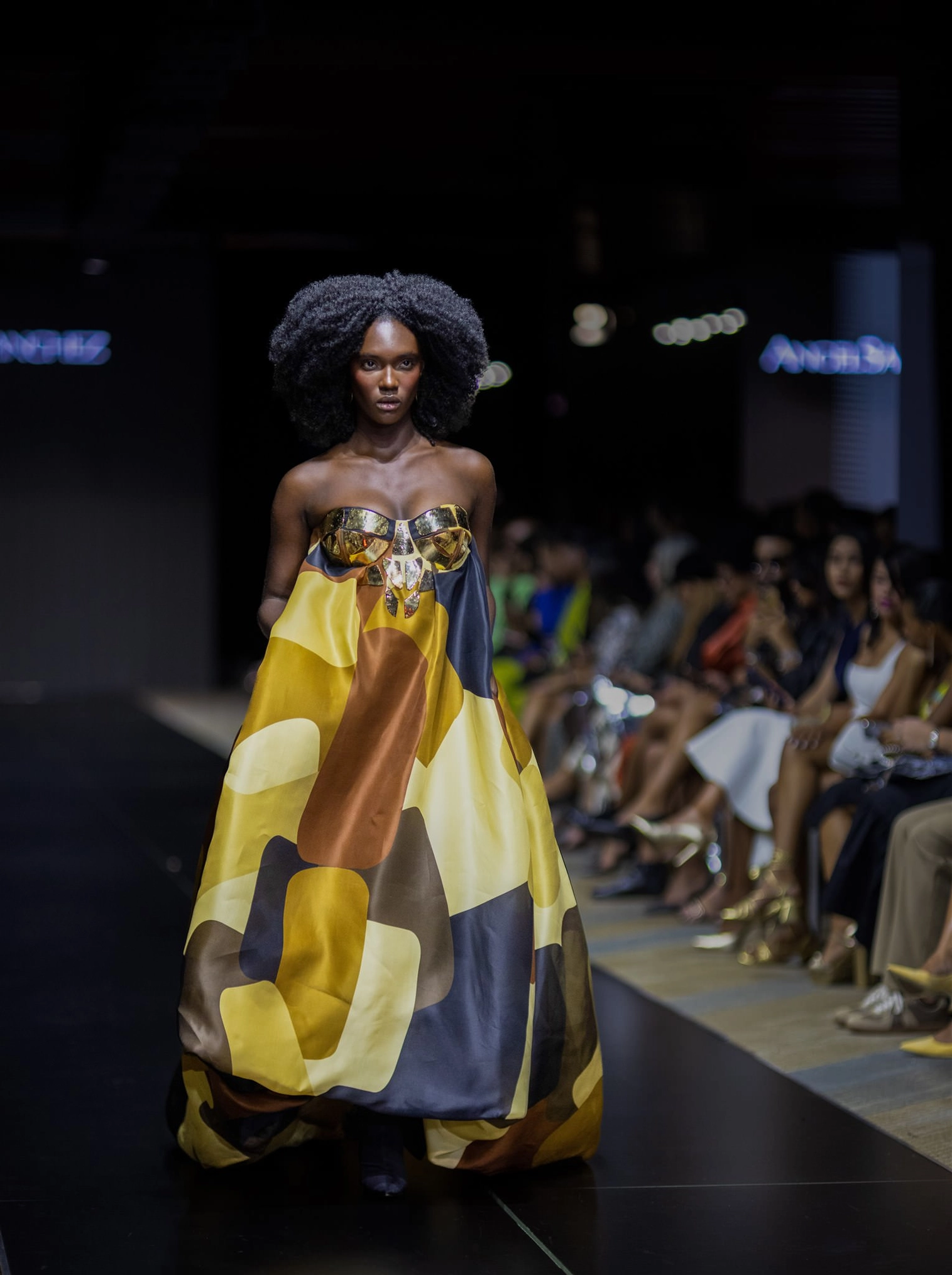 Fotografía editorial de moda en pasarela Santo Domingo — Babula Shots RD