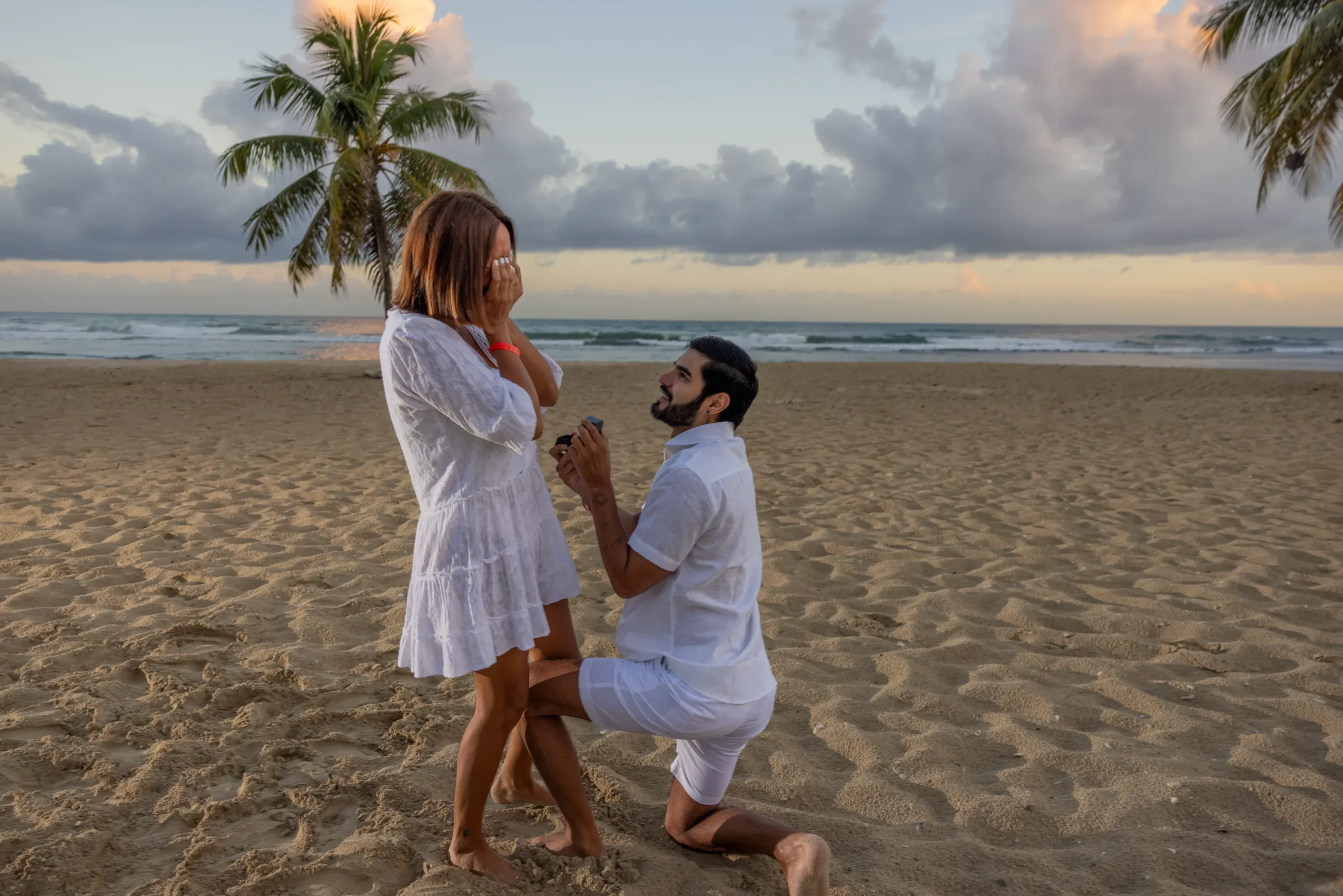 Fotógrafo propuesta romántica al atardecer en Cap Cana